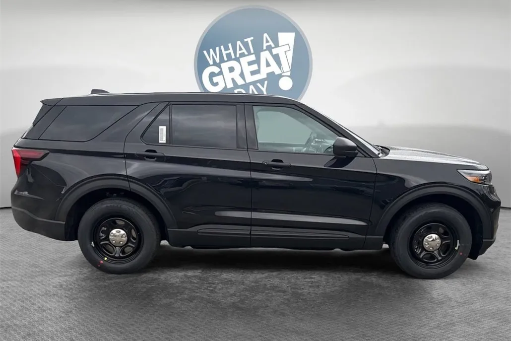 2025 Ford Explorer photo 1