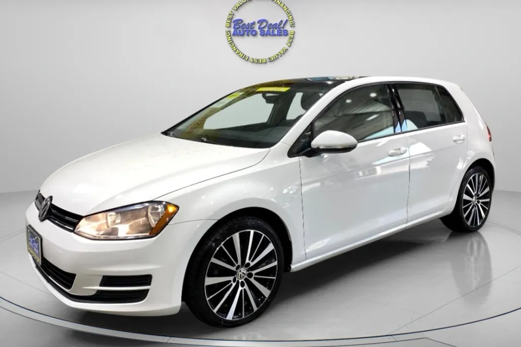 2015 Volkswagen Golf TSI S photo 1