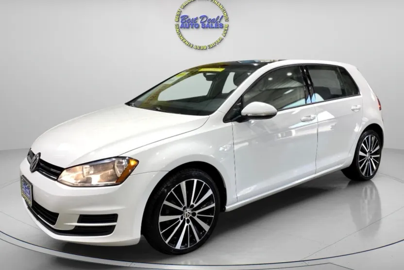 2015 Volkswagen Golf TSI S photo 1