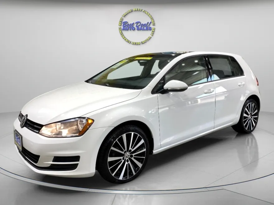 2015 Volkswagen Golf TSI S photo 1