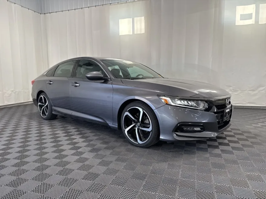 2018 Honda Accord Sport photo 1