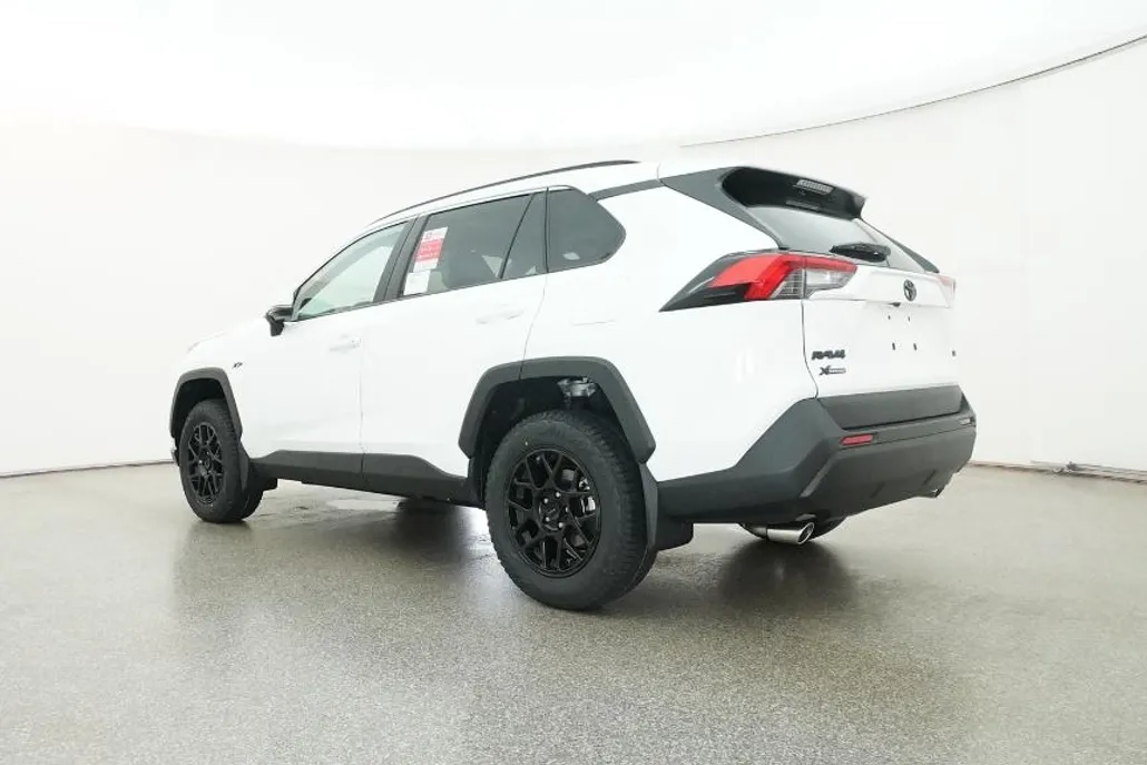 2025 Toyota RAV4 XLE photo 1