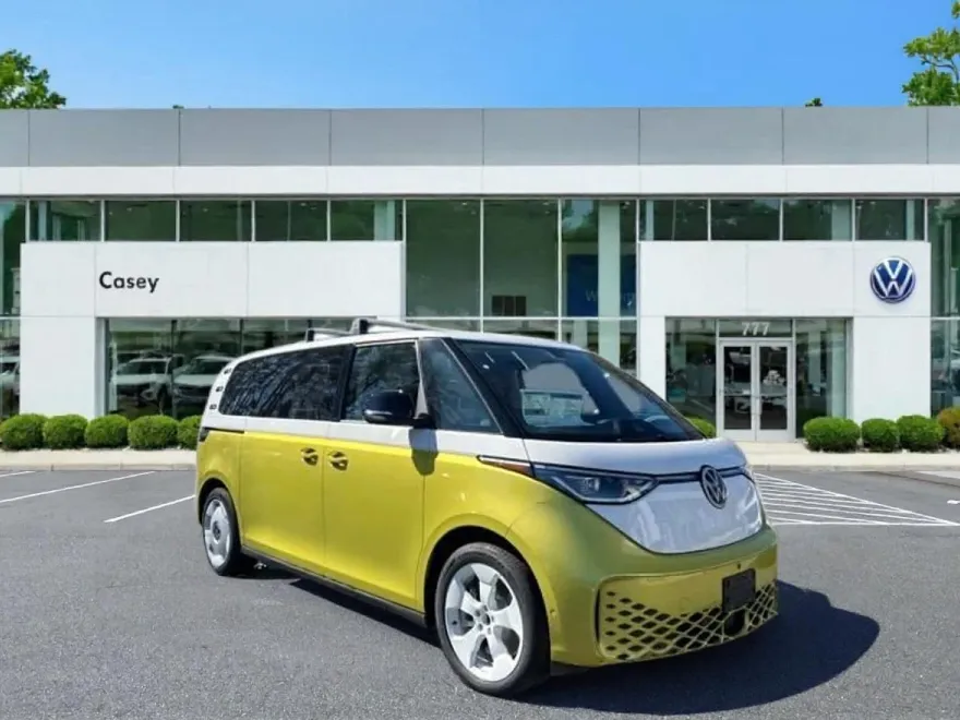 2025 Volkswagen ID. Buzz photo 1