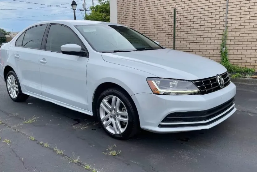 2018 Volkswagen Jetta S photo 1