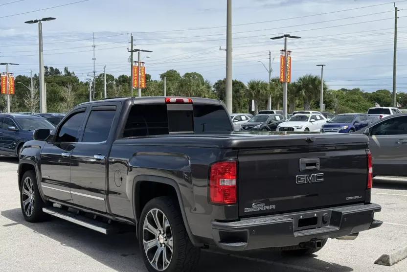2015 Gmc Sierra 1500 Denali photo 1