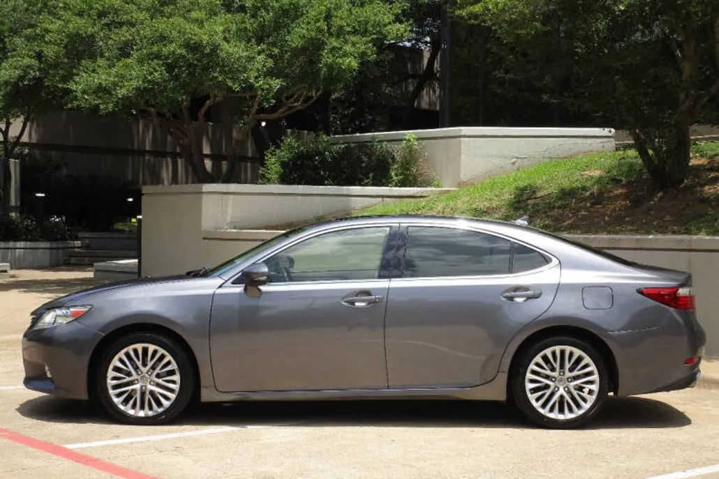 2013 Lexus ES 350 photo 1