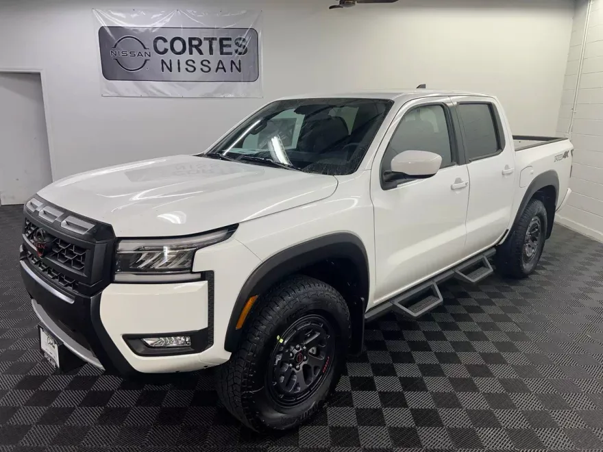 2025 Nissan Frontier PRO-4X photo 1
