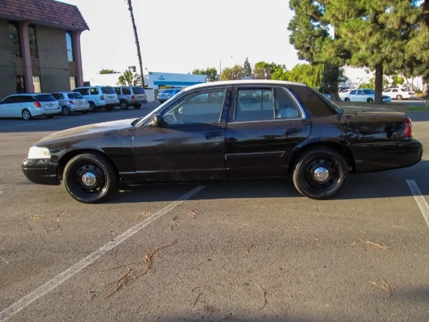 2011 Ford Crown Victoria Police Interceptor photo 1