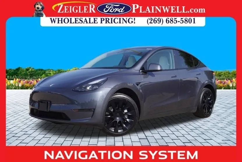 2023 Tesla Model Y Long Range photo 1