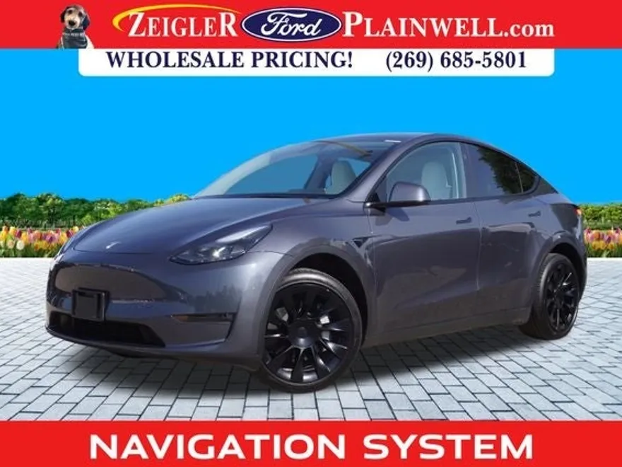 2023 Tesla Model Y Long Range photo 1