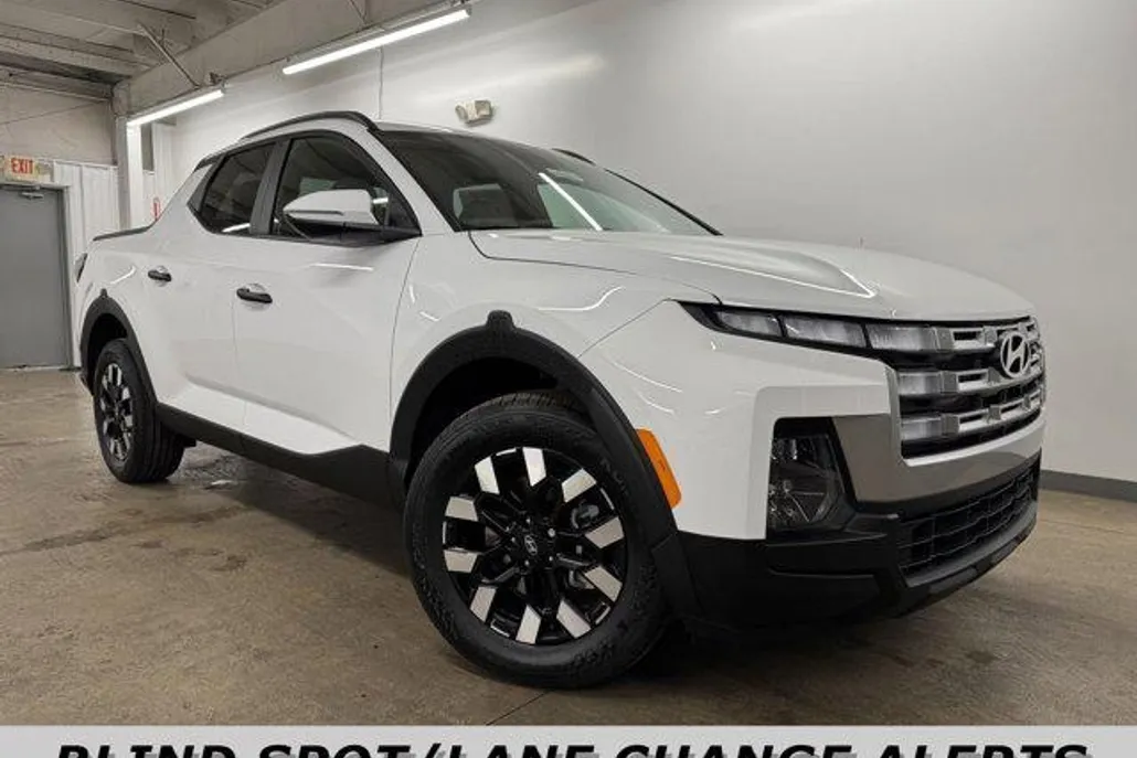 2025 Hyundai Santa Cruz SEL photo 1