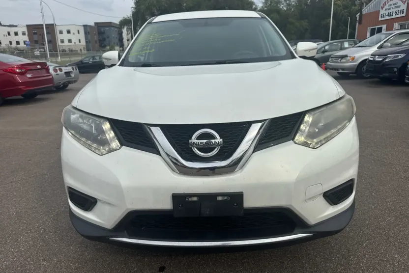 2014 Nissan Rogue AWD S photo 1
