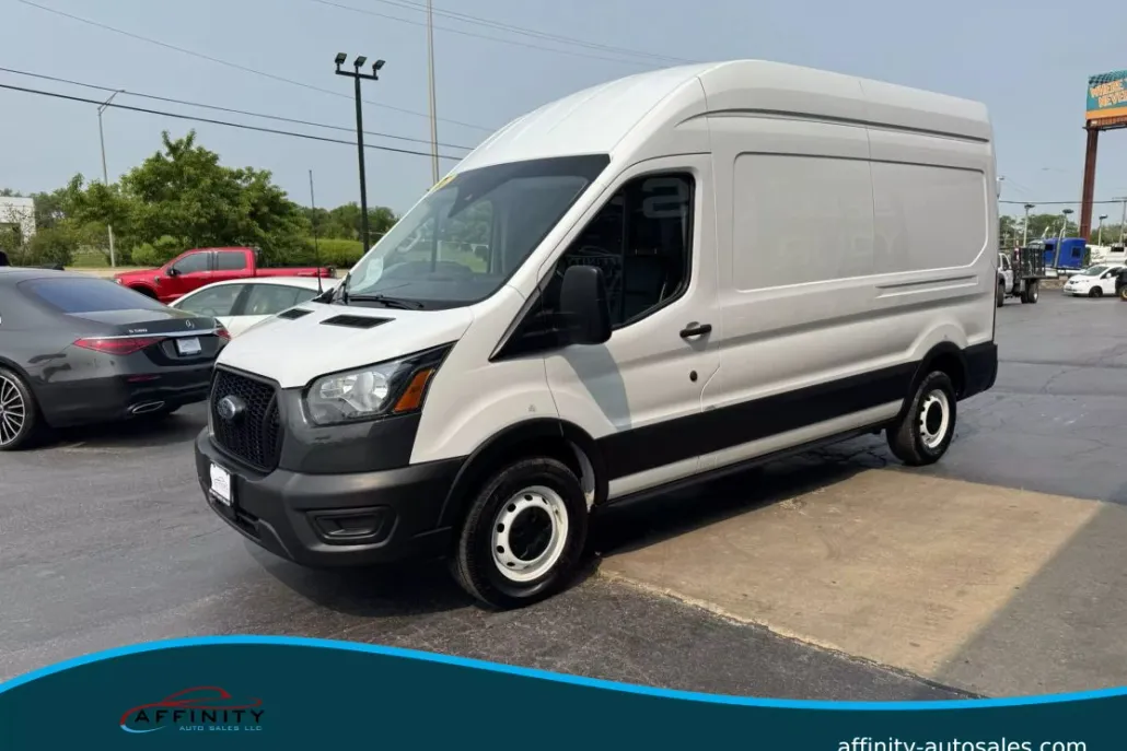 2021 Ford Transit Cargo Van photo 1