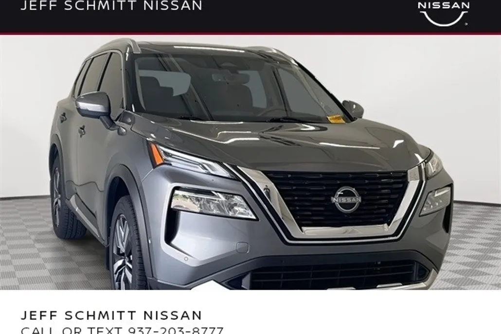 2023 Nissan Rogue Platinum photo 1