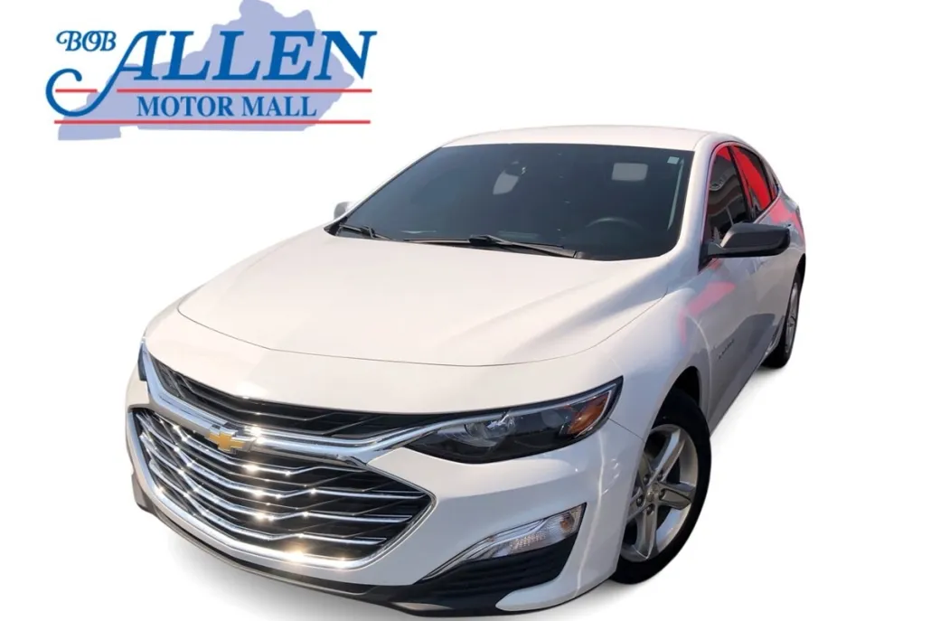 2023 Chevrolet Malibu LS photo 1