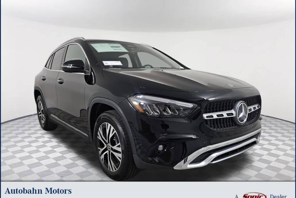 2025 Mercedes Benz GLA 250 4MATIC photo 1