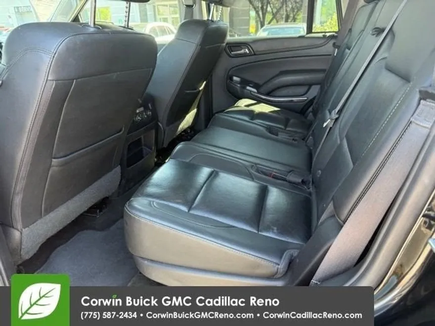 2017 Gmc Yukon SLT photo 1