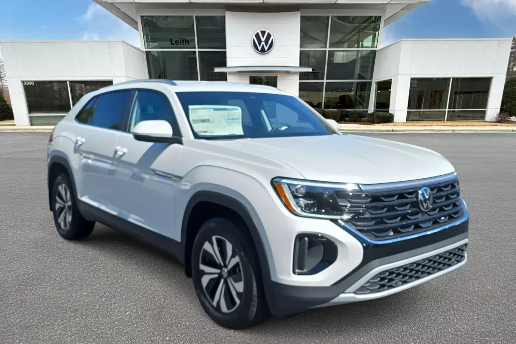 2026 Volkswagen Atlas Cross Sport SE photo 1