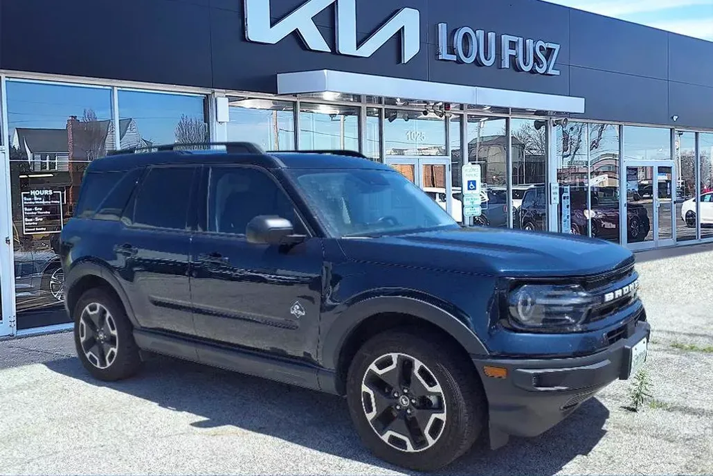 2021 Ford Bronco Sport Outer Banks photo 1