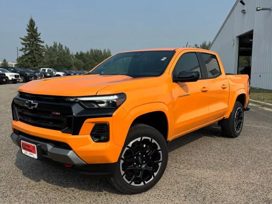 2026 Chevrolet Colorado Z71 photo 1