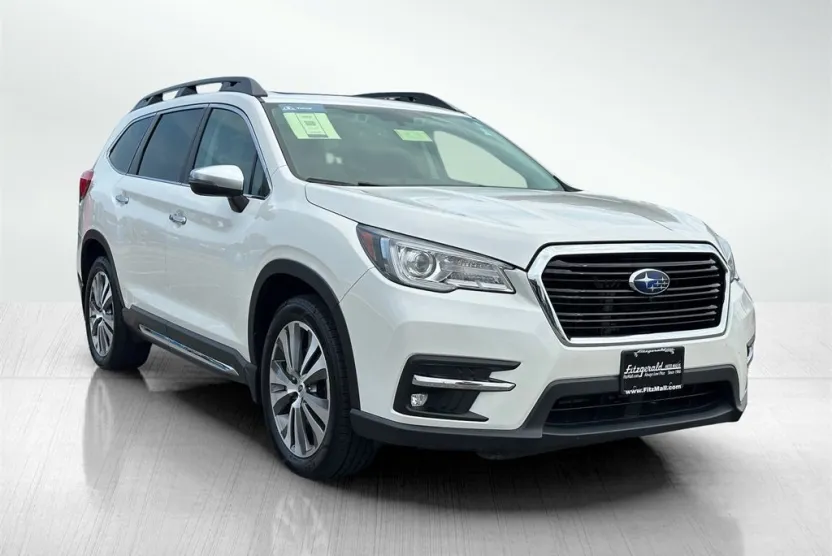 2020 Subaru Ascent Touring photo 1