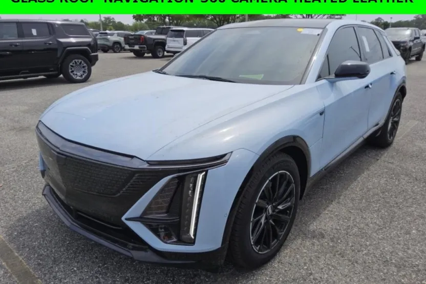 2024 Cadillac Lyriq Sport photo 1
