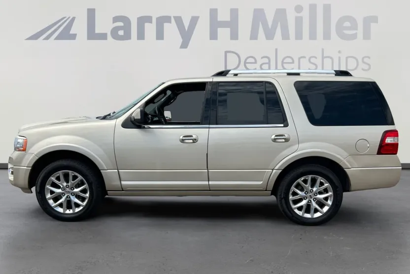 2017 Ford Expedition Limited photo 1