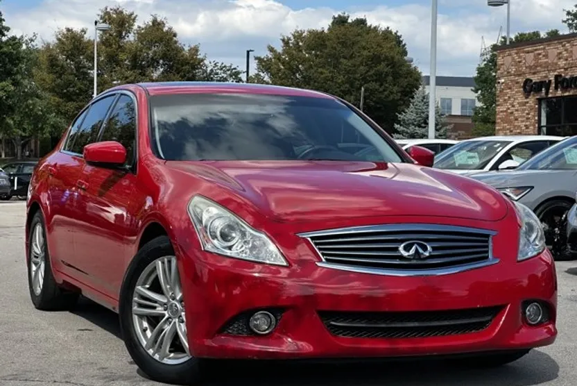 2013 Infiniti G37 Journey photo 1