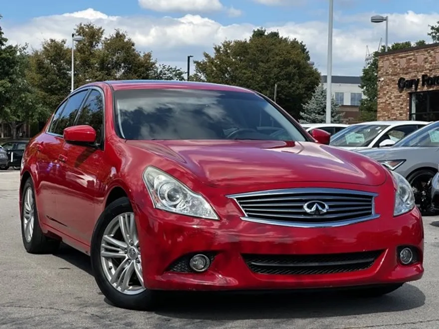 2013 Infiniti G37 Journey photo 1