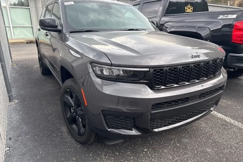 2025 Jeep Grand Cherokee Altitude X photo 1