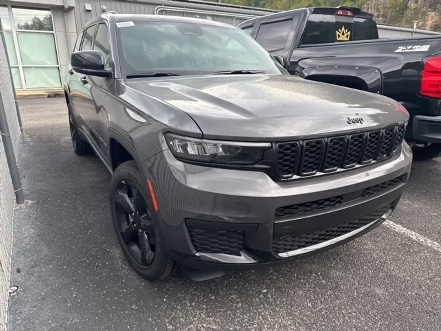 2025 Jeep Grand Cherokee Altitude X photo 1