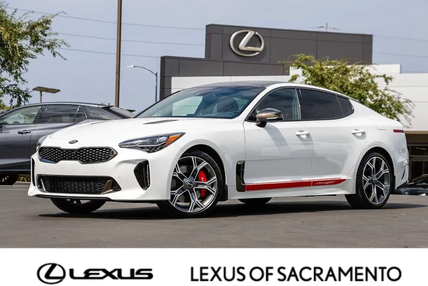 2020 Kia Stinger GT2 photo 1