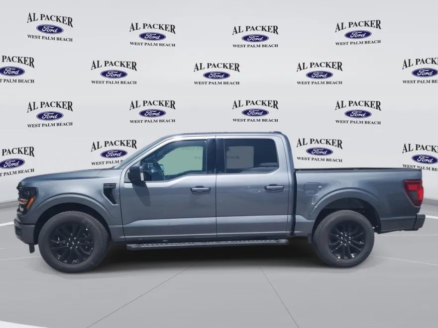 2025 Ford F-150 XLT photo 1