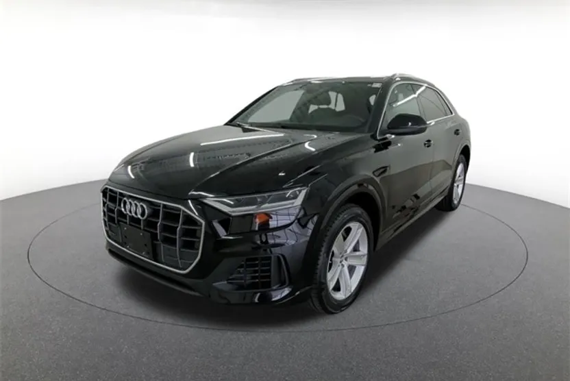 2019 Audi Q8 Premium photo 1