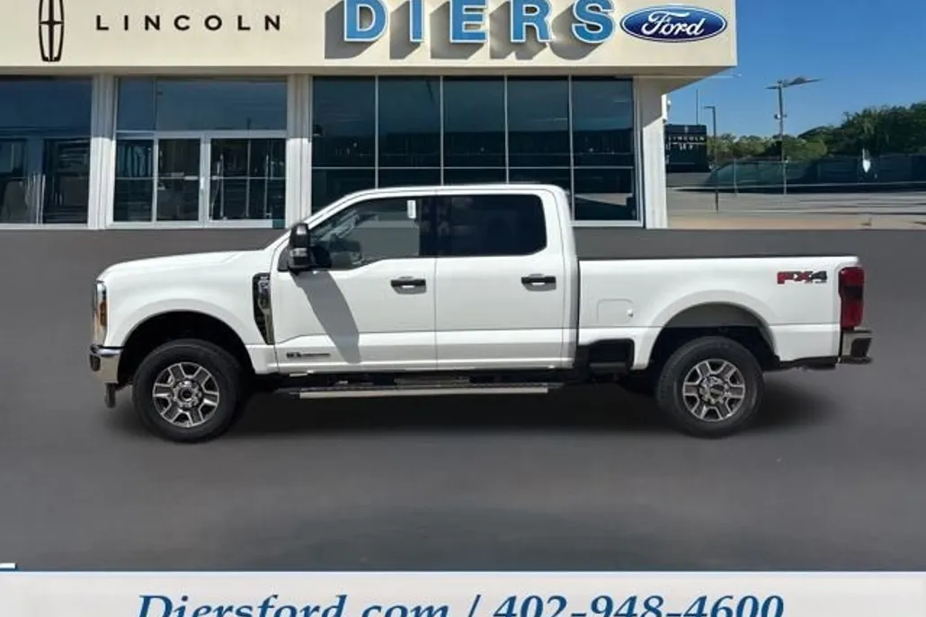 2025 Ford F-350 XLT photo 1