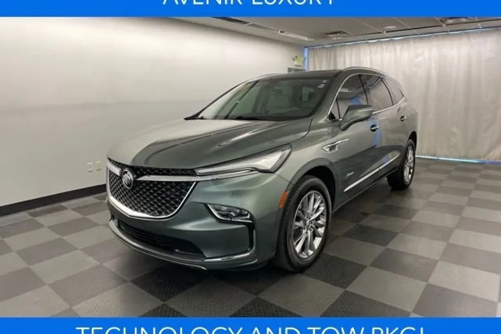 2024 Buick Enclave Avenir photo 1