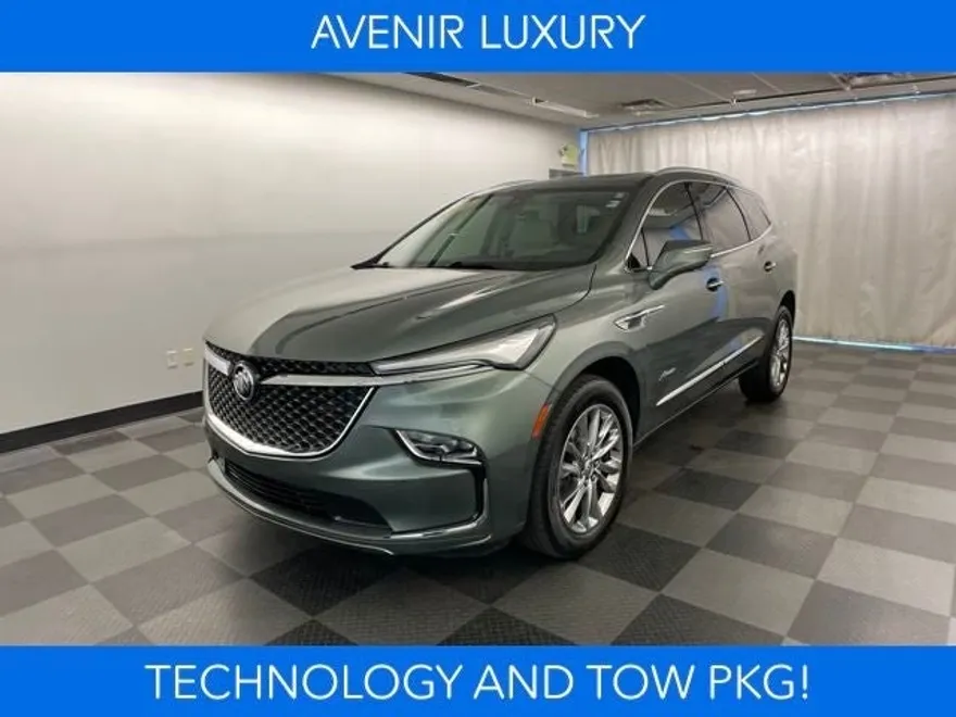 2024 Buick Enclave Avenir photo 1