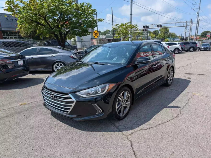 2017 Hyundai Elantra Limited photo 1