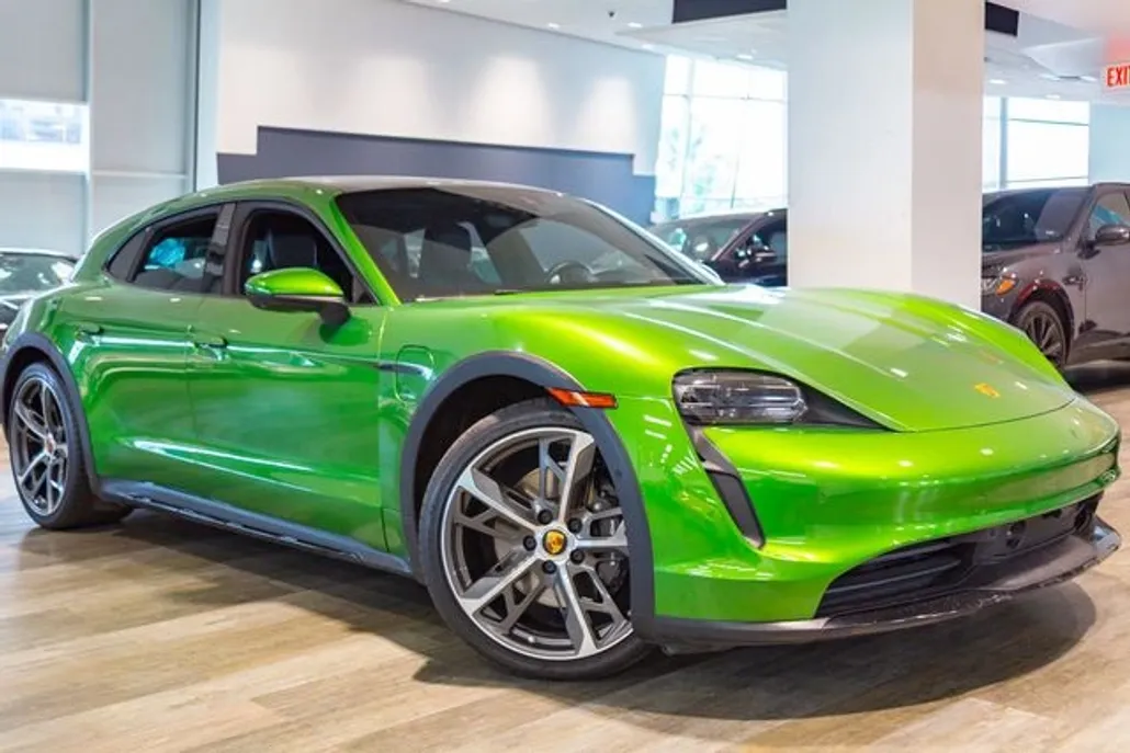 2021 Porsche Taycan 4 Cross Turismo photo 1