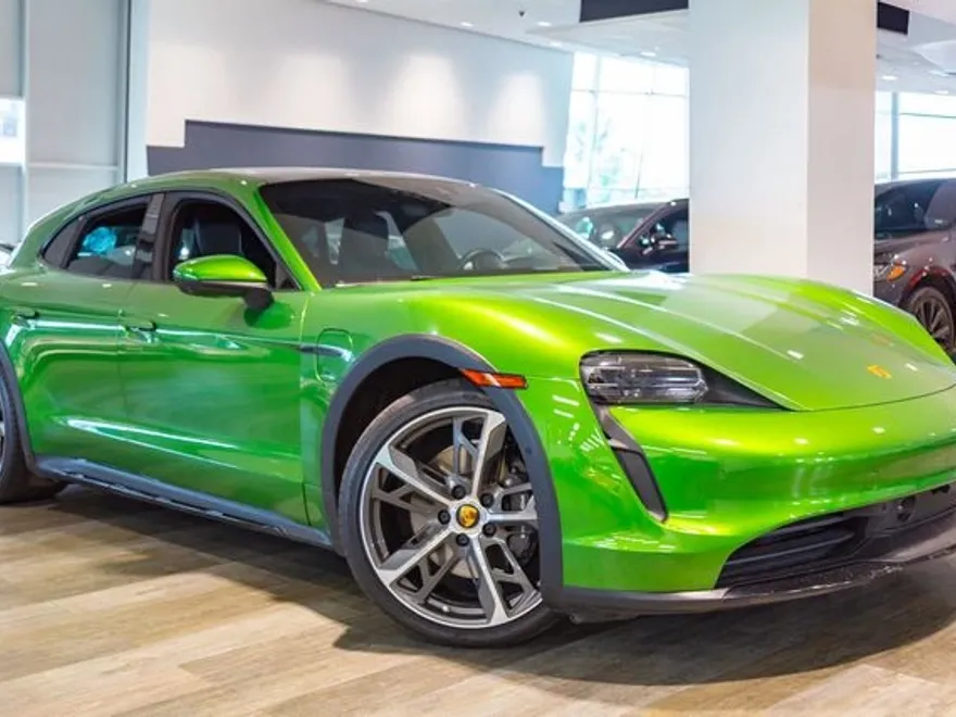 2021 Porsche Taycan 4 Cross Turismo photo 1