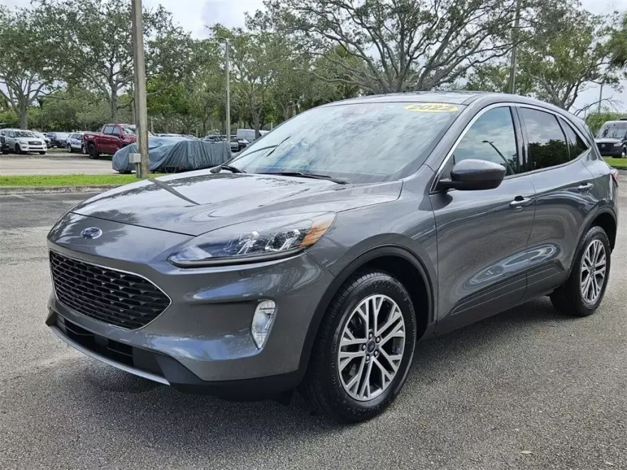 2022 Ford Escape SEL photo 1