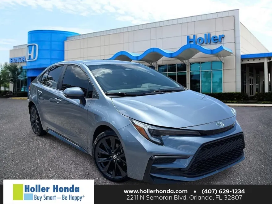 2024 Toyota Corolla SE photo 1