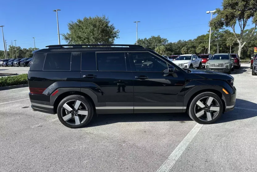 2024 Hyundai Santa Fe Limited photo 1