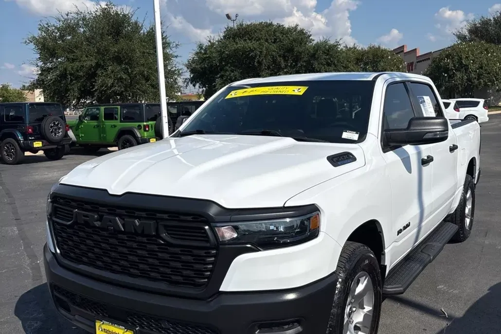 2025 Ram 1500 Tradesman photo 1