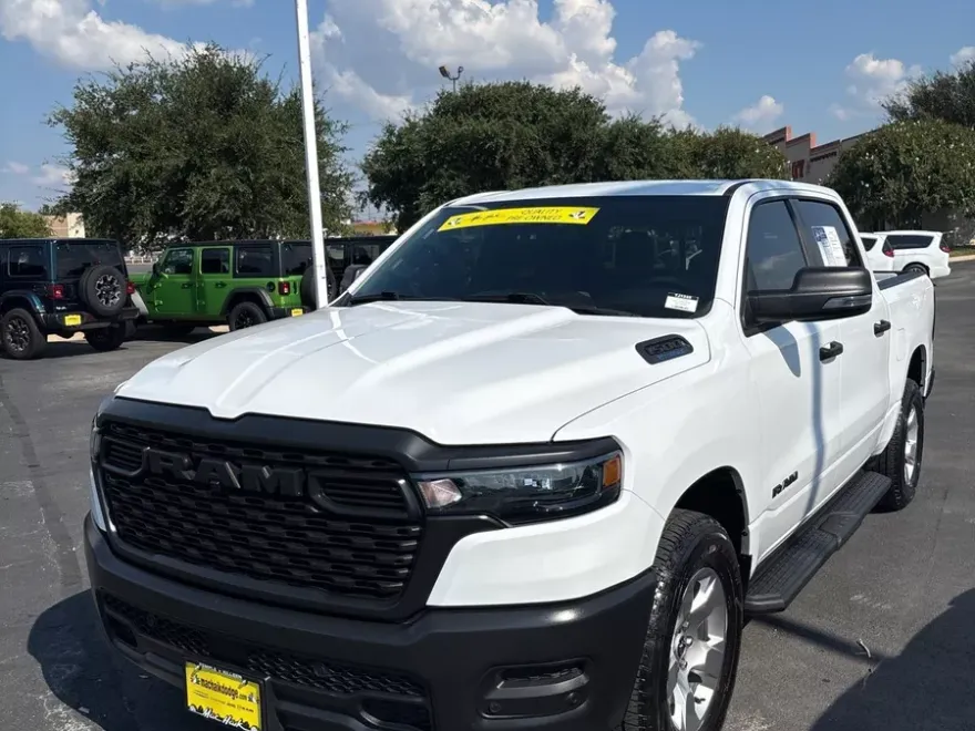 2025 Ram 1500 Tradesman photo 1