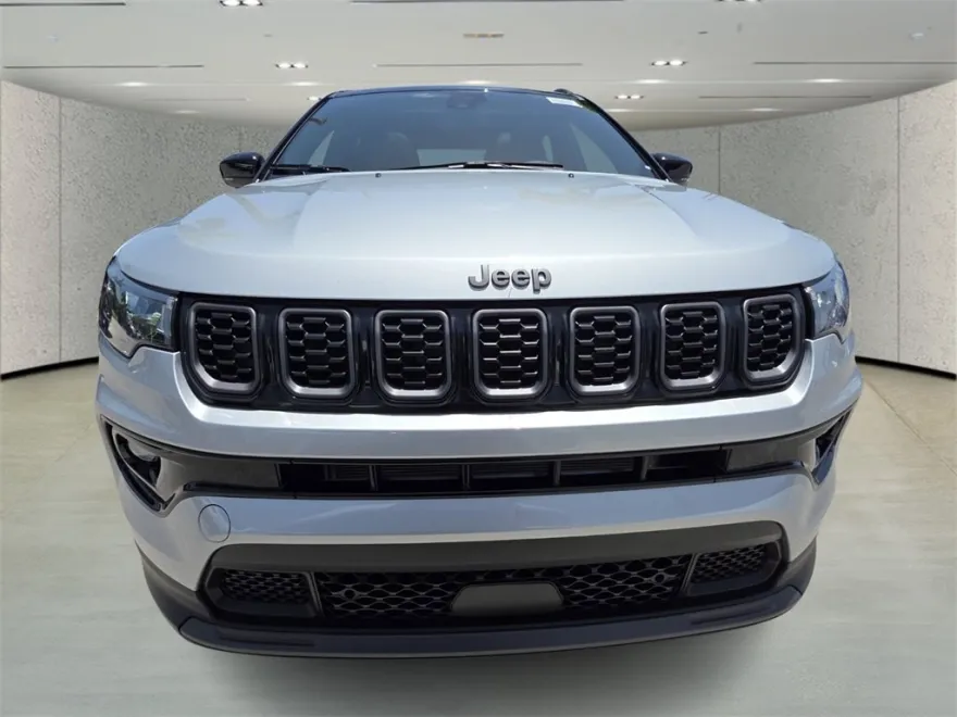 2025 Jeep Compass Limited photo 1