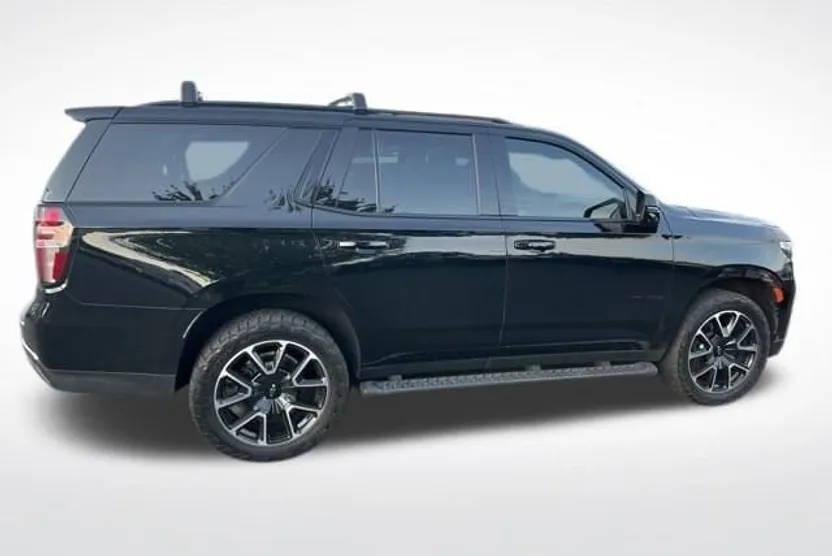 2022 Chevrolet Tahoe RST photo 1