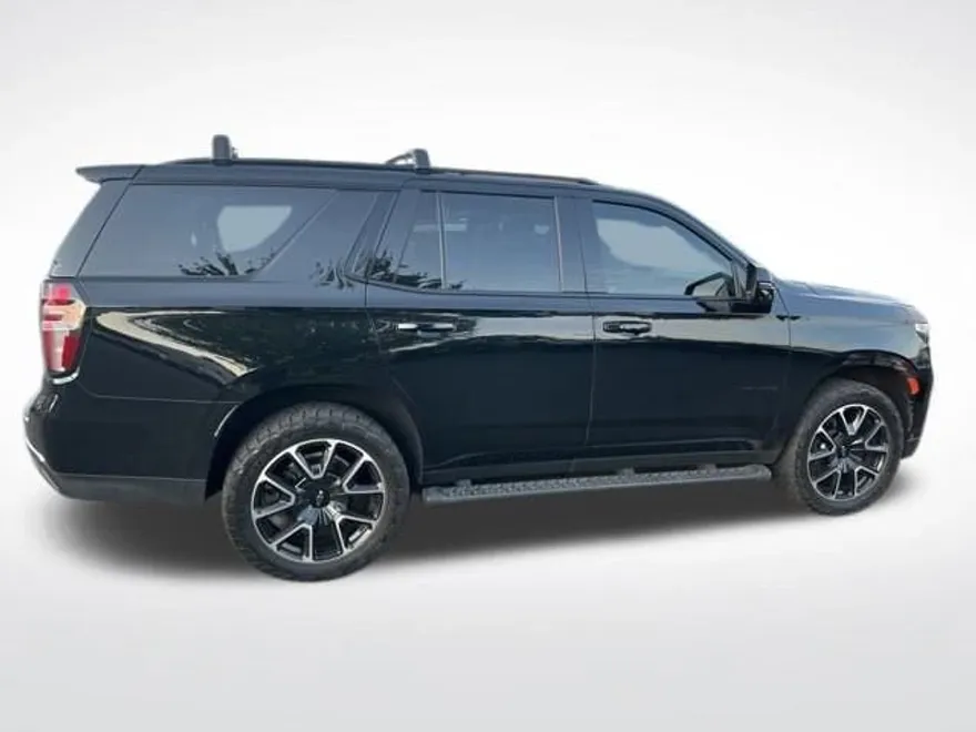 2022 Chevrolet Tahoe RST photo 1