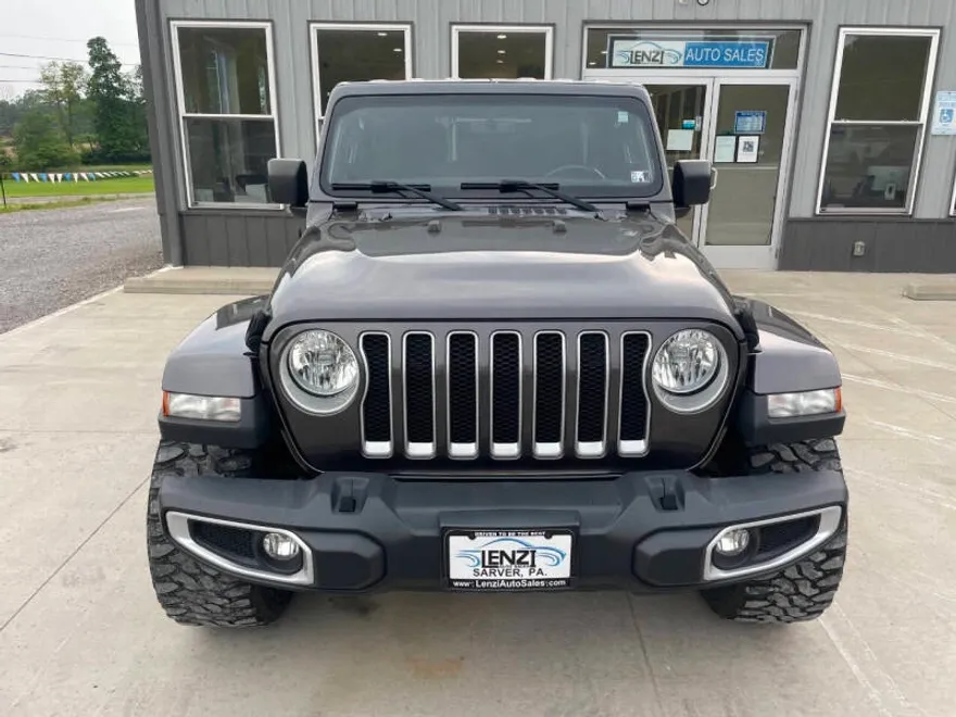 2021 Jeep Wrangler Unlimited Sahara photo 1