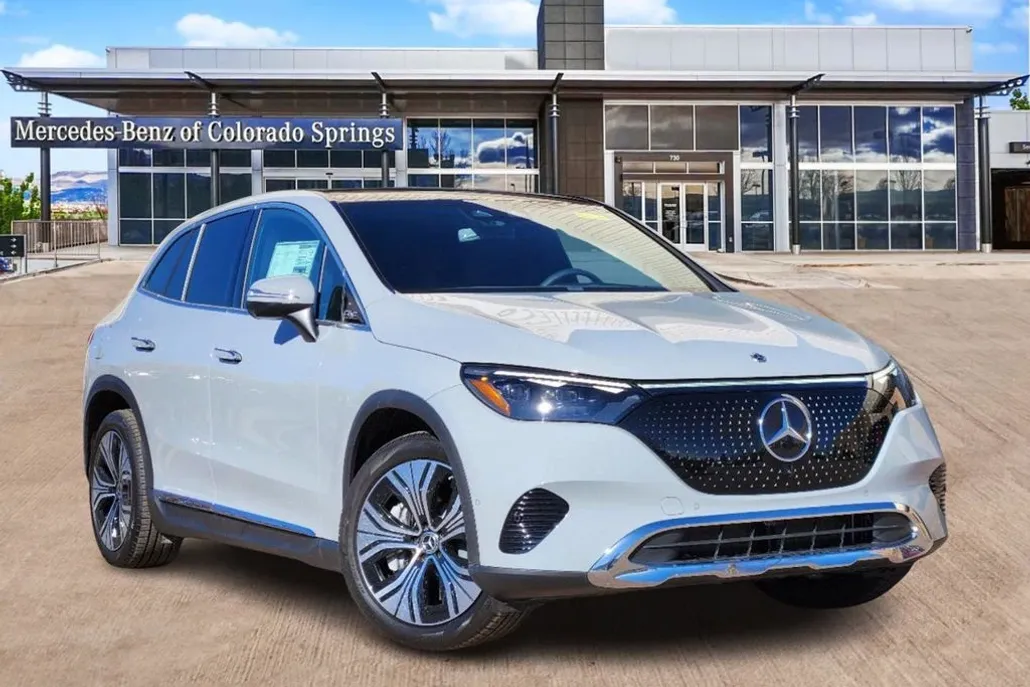2025 Mercedes Benz 350 4MATIC photo 1